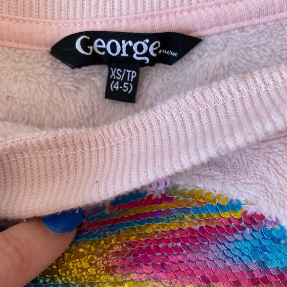 Three (3) sweaters Size 5 kids - Picture 7 of 12